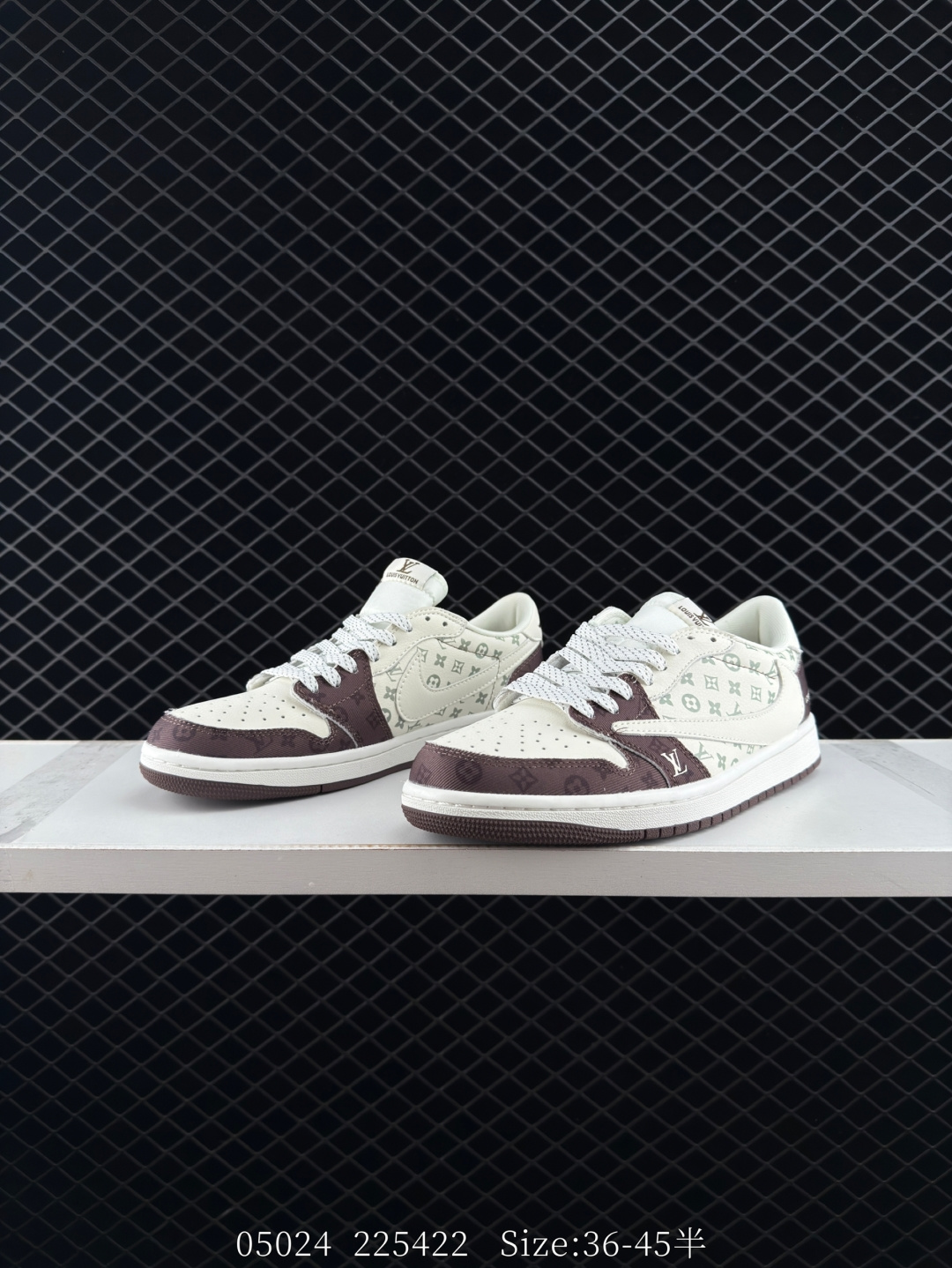 Travis Scott x Air Jordan 1 Reverse Mocha